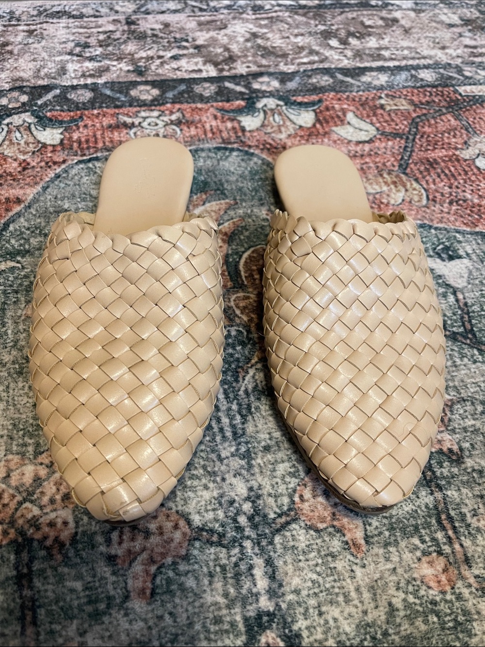 Universal Thread Woven Slip-On Mules in Beige